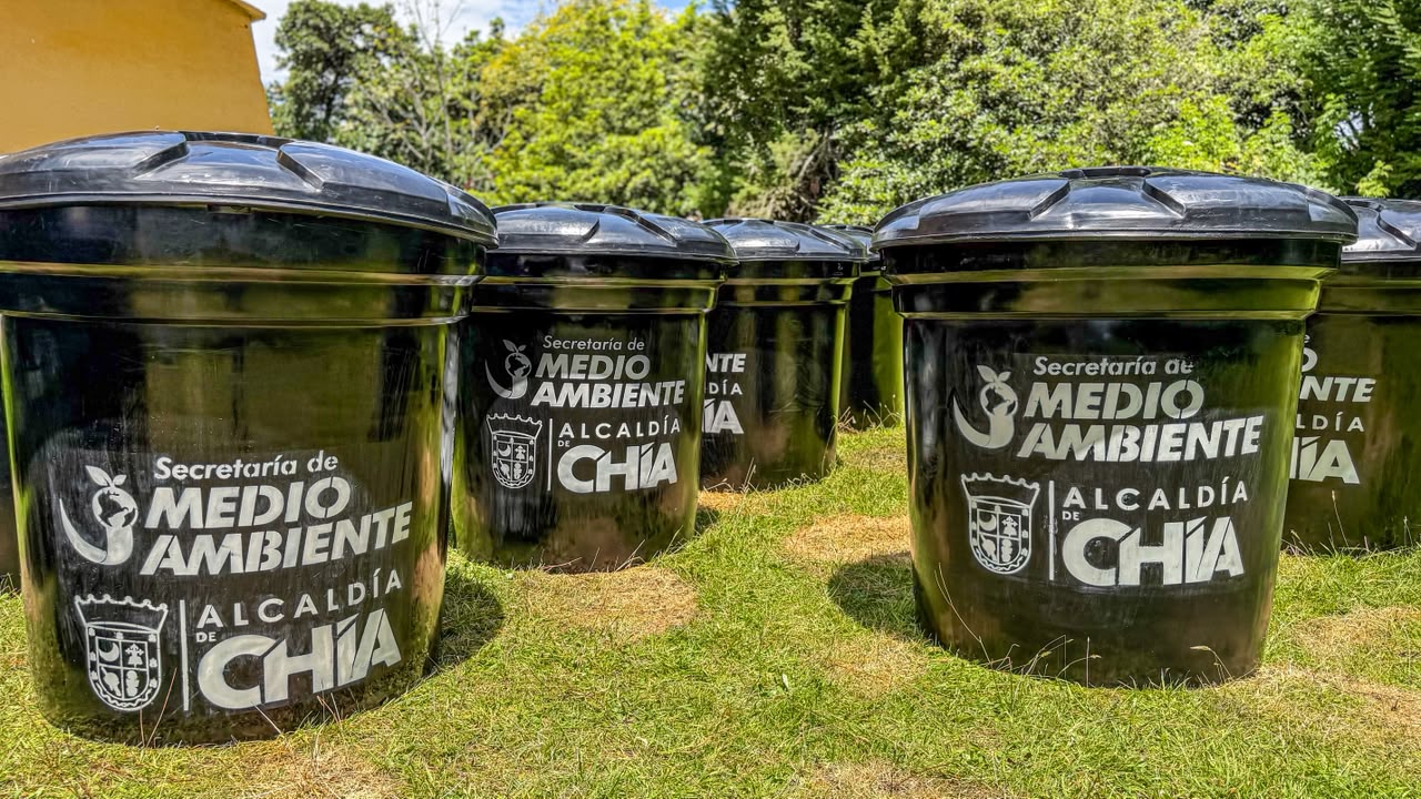 Imagen tanques de agua